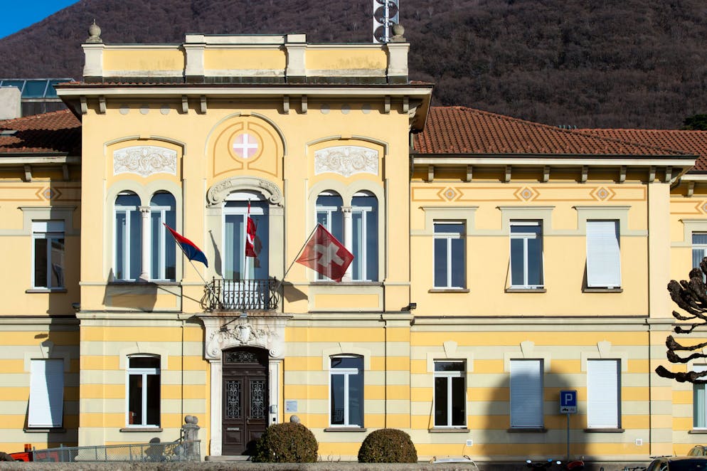 Mendrisio: veduta esterni Casa Comunale, Municipio.