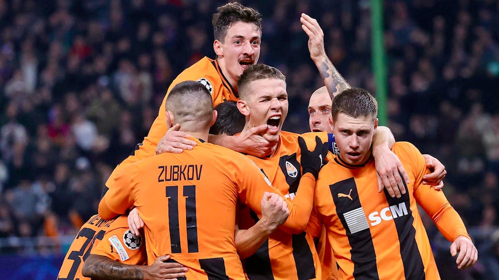 Ligue des champions. Le Shakhtar fait sensation contre le Barça ! Dortmund confirme