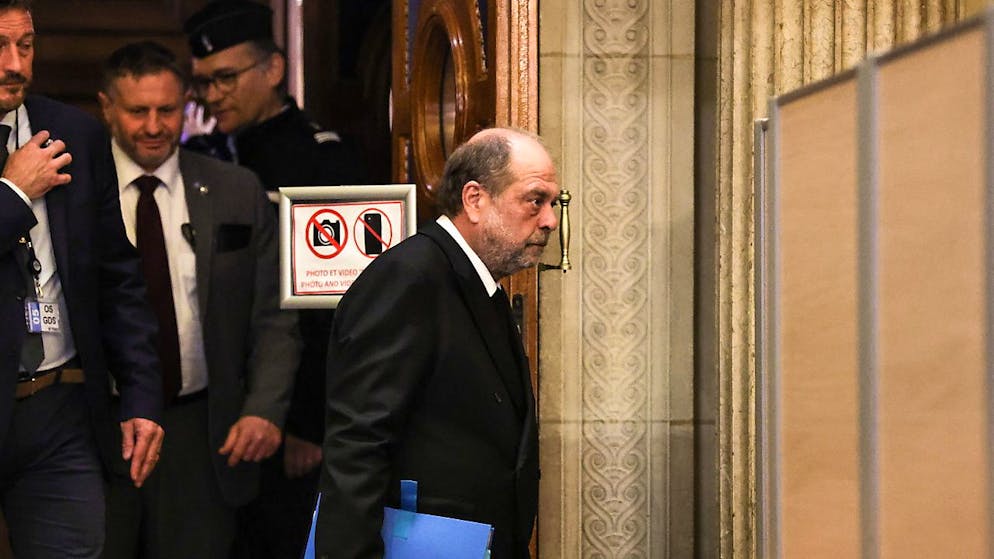 "J'ai un but, c'est de réussir mon ministère. Le reste je m'en fous", a résumé le ministre français de la Justice, Eric Dupond-Moretti mardi au second jour de son procès inédit (archives).