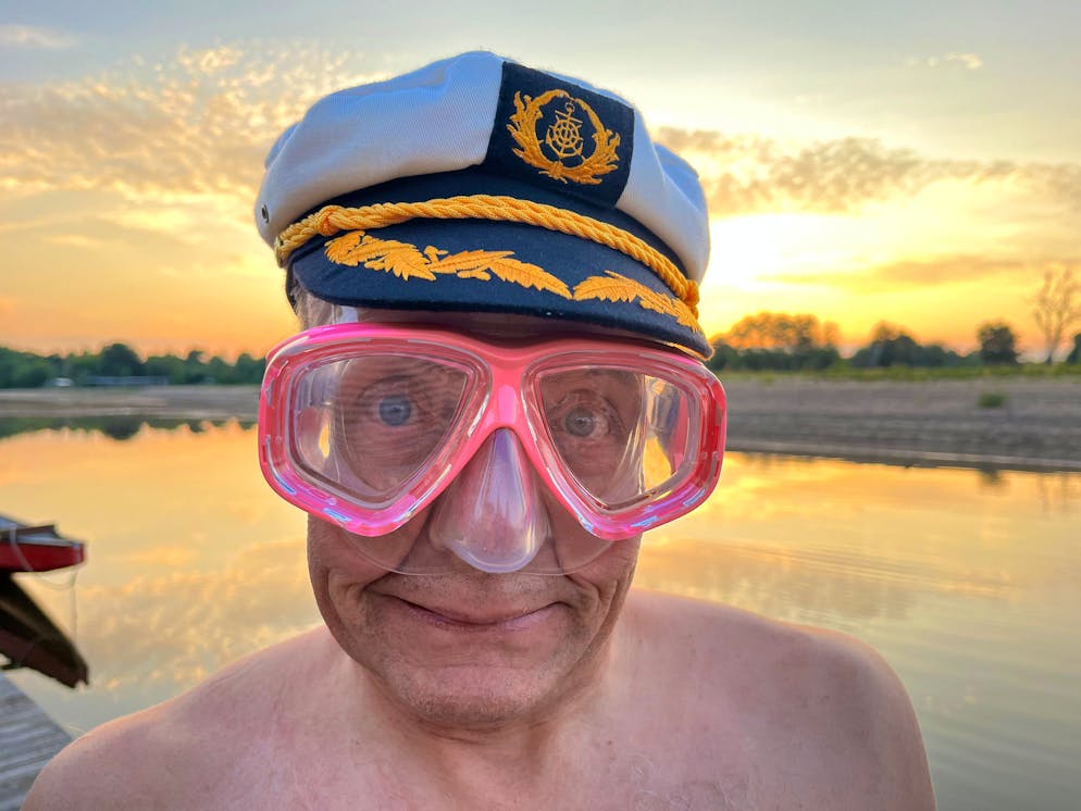 «Früher war mir das Wasser fremd und ich stand mit viel Ehrfurcht davor. Heute stehe ich immer noch ehrfürchtig davor, ich spüre aber auch freundschaftliche Gefühle»: Wigald Boning.