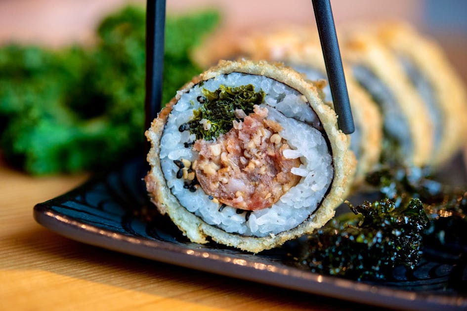 Smoke Outbreak Leads Guests to Flee Guest House, Prompting Host’s Unconventional Response Measures