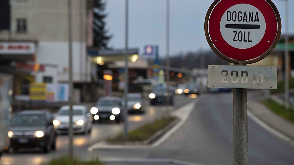 La dogana del Gaggiolo, sul lato Svizzero a Stabio. (immagine d'illustrazione)