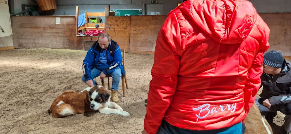Saint-Bernard. L'intervention a lieu dans le cadre du programme social de la Fondation Barry du Grand saint-Bernard.