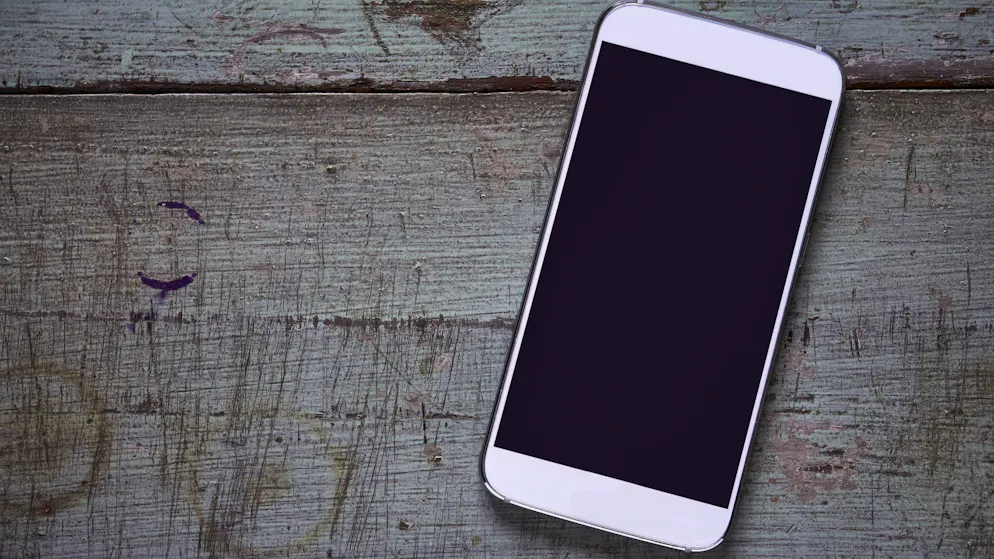 Frischekick fürs Handy. Handy neustarten oder ausschalten – was ist besser?
