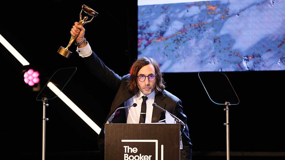 Paul Lynch a fait part de son "immense plaisir de ramener le Booker en Irlande.