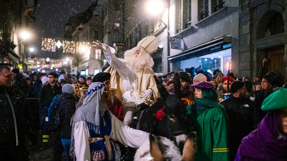 Tradition bien ancrée. Saint Nicolas attire plus de 30'000 personnes à Fribourg