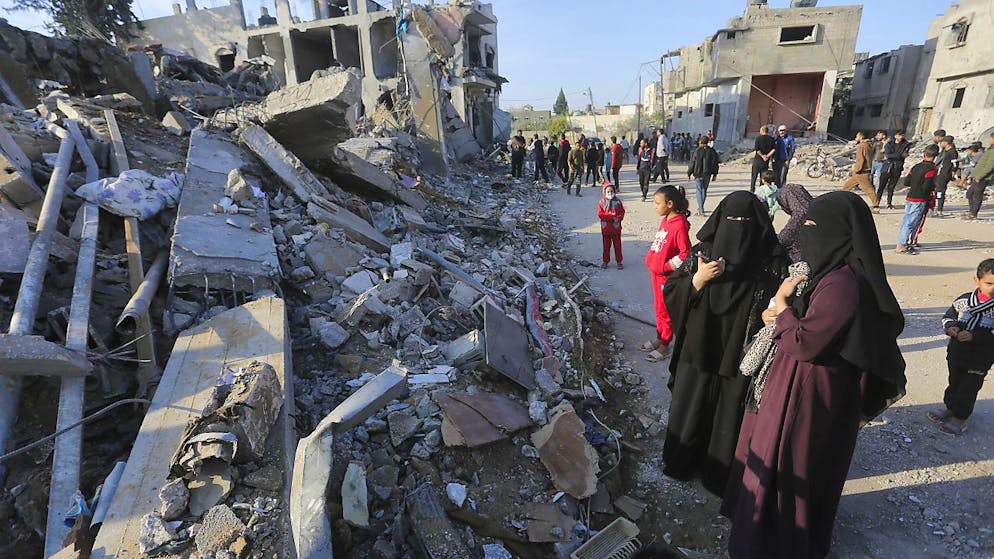 Medio Oriente. Affondo di Israele al sud, tank e bombe in tutta Gaza