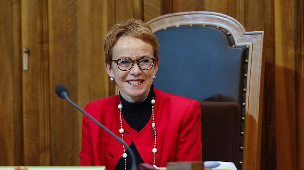 Showdown im Bundesratsrennen. ... und die Basler Ständerätin Eva Herzog. Sie gilt manchen Bürgerlichen als besser qualifiziert als Pult oder Jans.