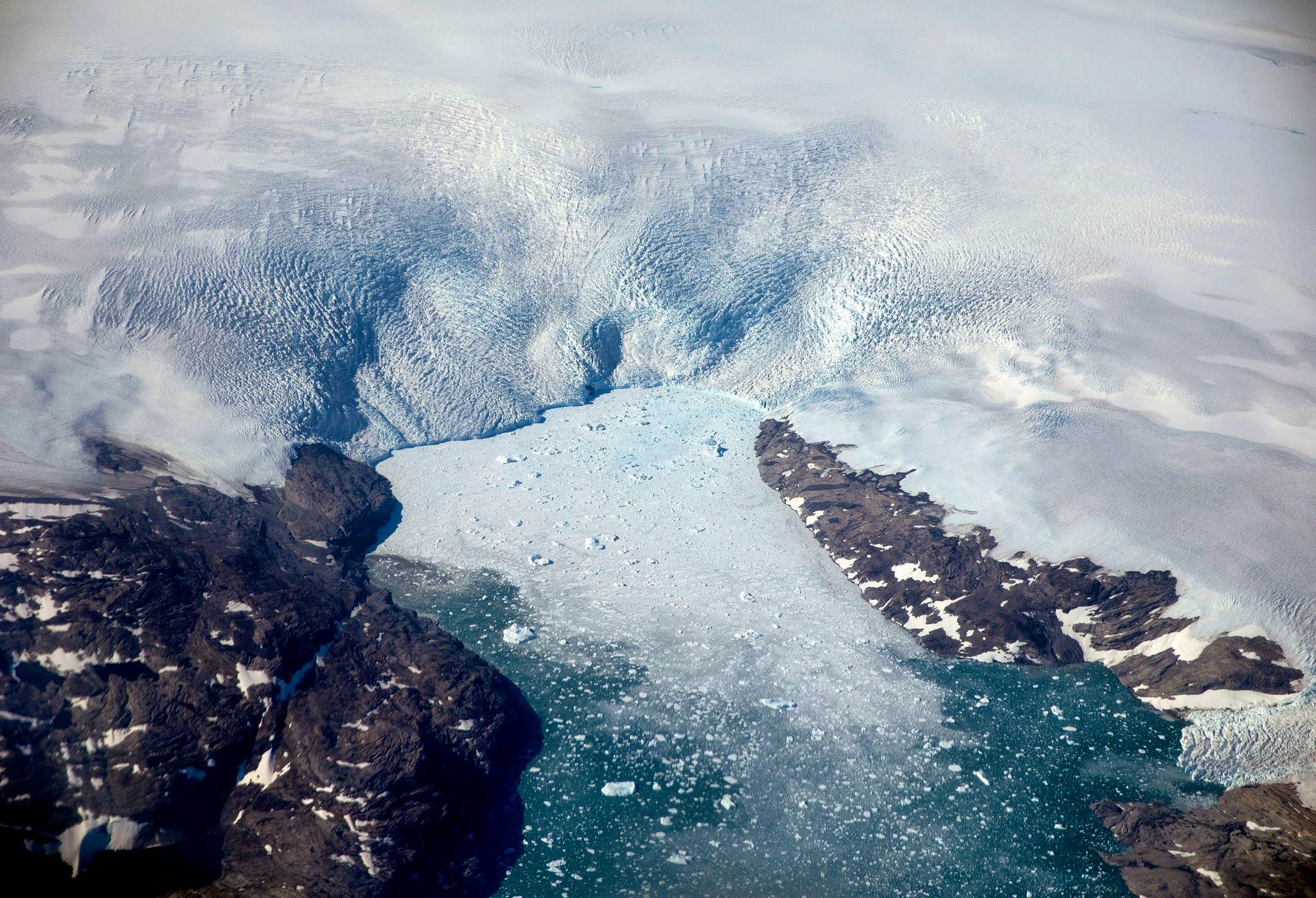 Erdrutsch Im Dickson-Fjord: Mega-Tsunami In Grönland War Bis Zu 200 ...