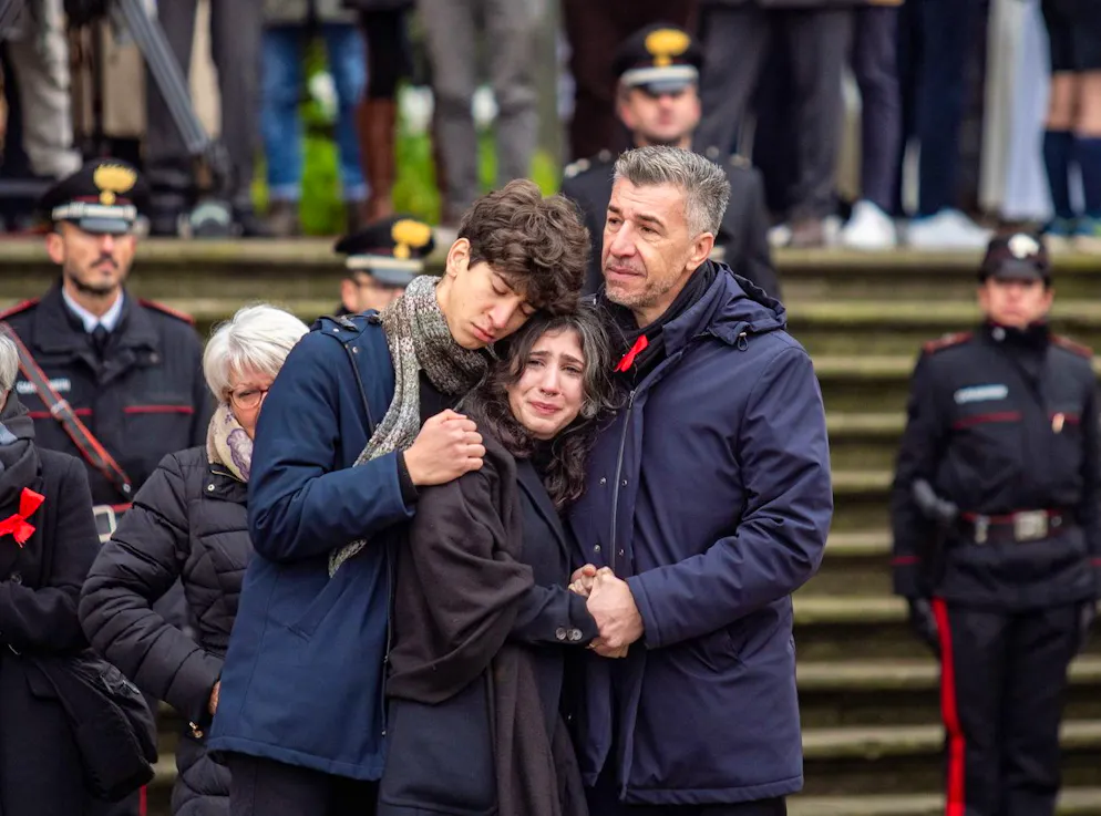 Il funerale di Giulia Cecchettin. Da sinistra a destra: il fratello Davide, la sorella Elena e il papà Gino.