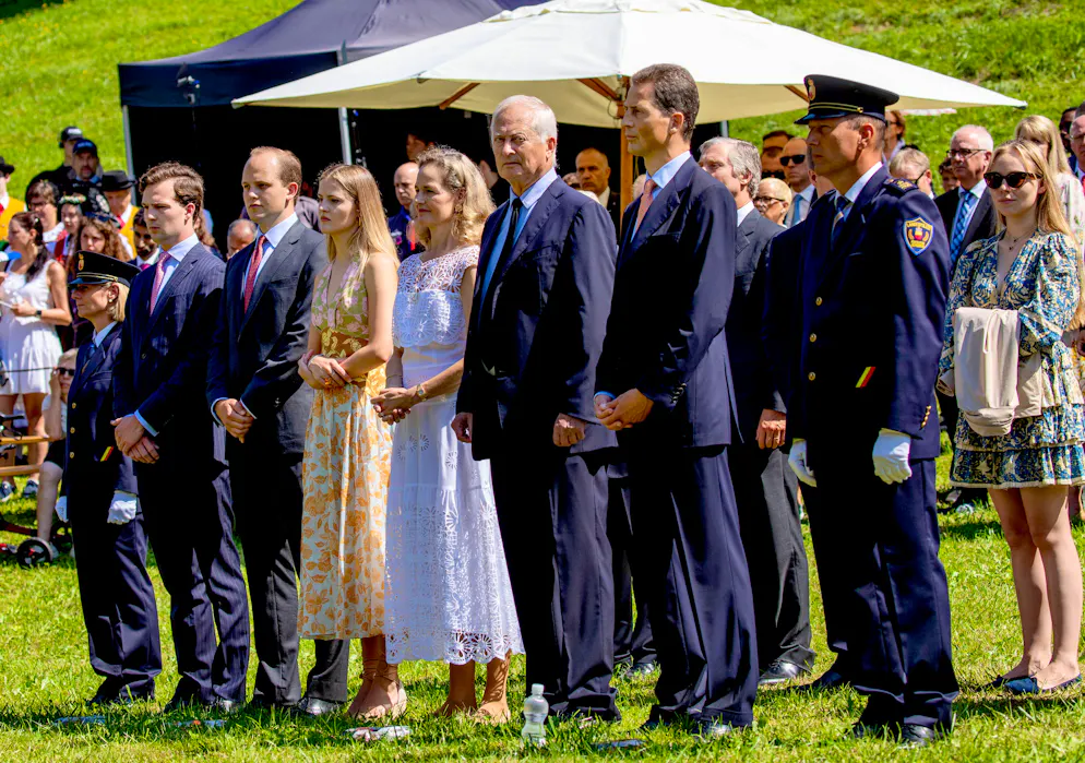Il principe Hans-Adam II di Liechtenstein, il principe Alois, la principessa ereditaria Sophie, la principessa Marie Caroline, il principe Joseph Wenzel e il principe Nikolausat a Vaduz, Liechtenstein.