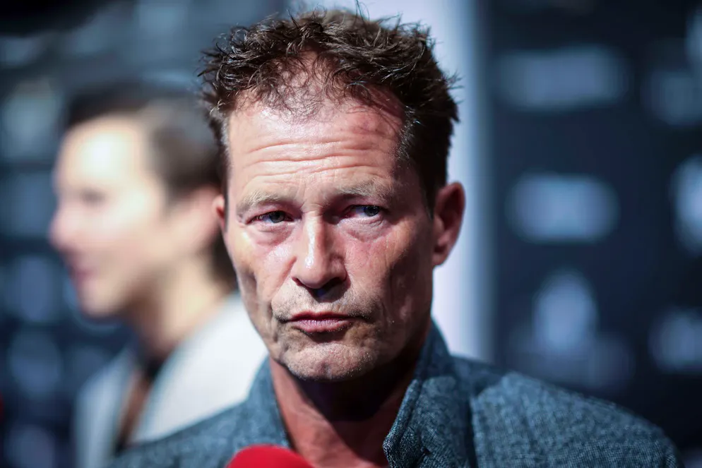 Der deutsche Schauspieler Til Schweiger liegt auf Mallorca im Spital. Er kämpft gegen eine Blutvergiftung. 