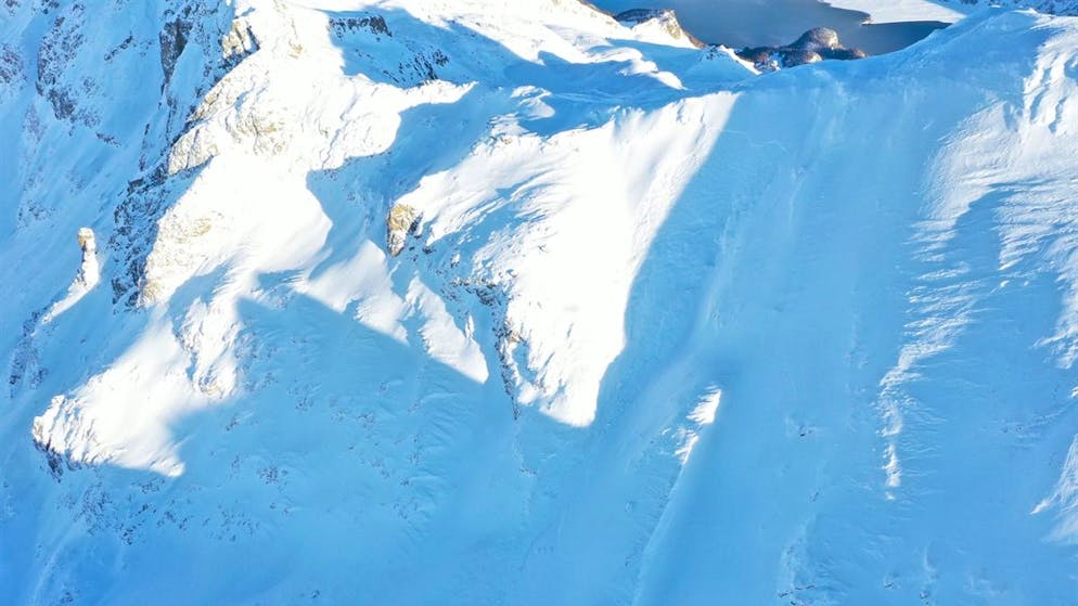 Grigioni. Due sciescursionisti travolti da una valanga a Bivio, uno è morto e l'altro è grave