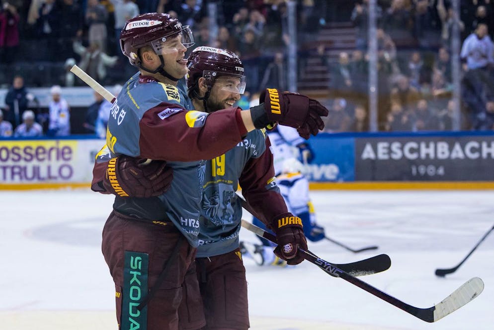 L'attaquant genevois Teemu Hartikainen fête sa réussite