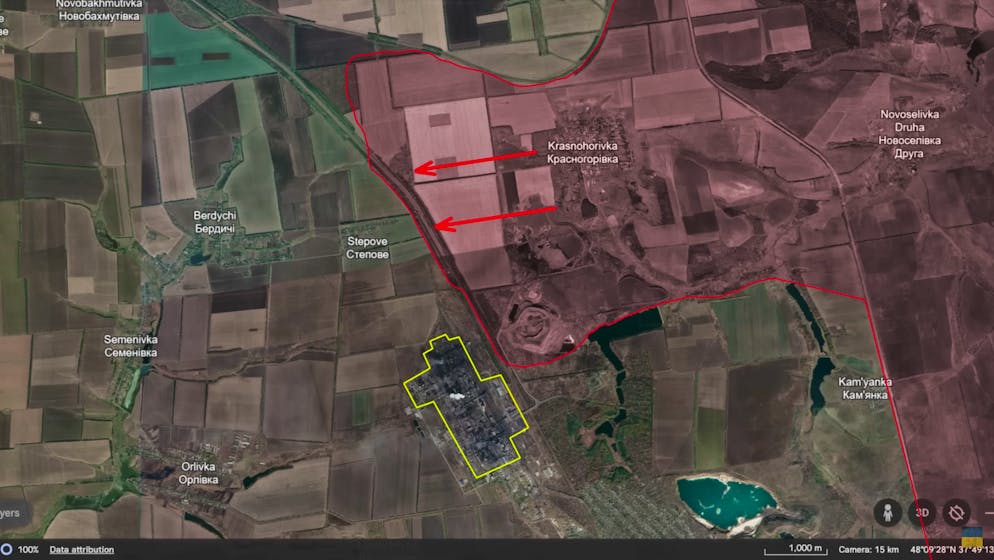 Pesanti combattimenti nel nord di Avdiivka. Le truppe russe avanzano su Stepowe all'inizio di dicembre 2023. Tuttavia, l'obiettivo non è conquistare i villaggi e chiudere la tenaglia intorno ad Avdiivka. Perché il percorso attraverso il quartiere industriale (delineato in giallo)...