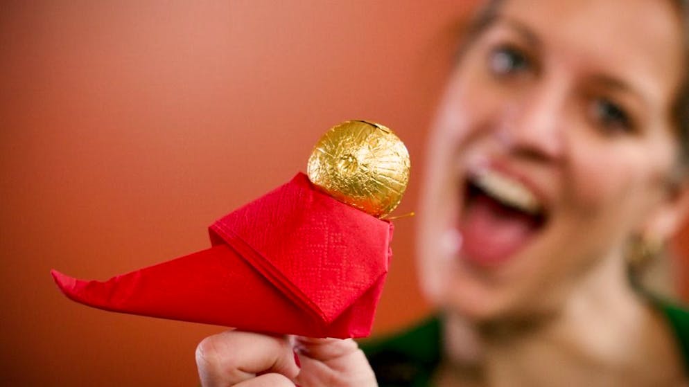 X-Mas Lifehack. Perfekte Servietten falten für Weihnachten