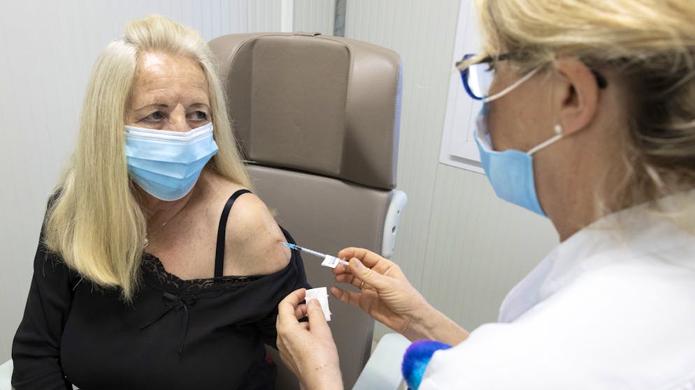 In den letzten zwei Wochen wurden mehr Covid-19-Infektionen als Grippe-Erkrankungen nachgewiesen. (Archivbild)