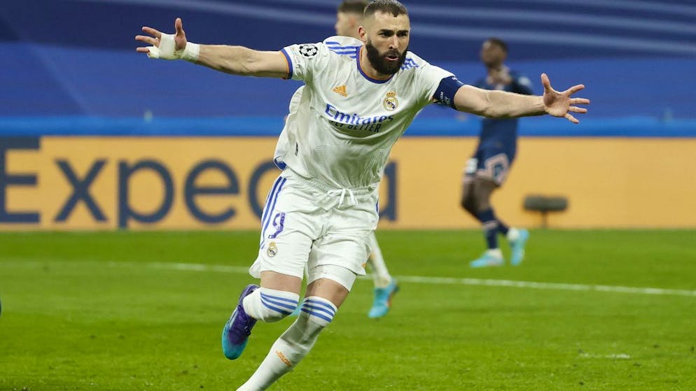 L'11 ideale secondo Benzema ... e quante sorprese ci sono. Karim Benzema: 238 reti con la maglia del Real Madrid, 37 per la nazionale francese e vincitore del Pallone d'Oro nel 2022. Oggi, a 35 anni, gioca in Arabia Saudita per l'Al-Ittihad.  