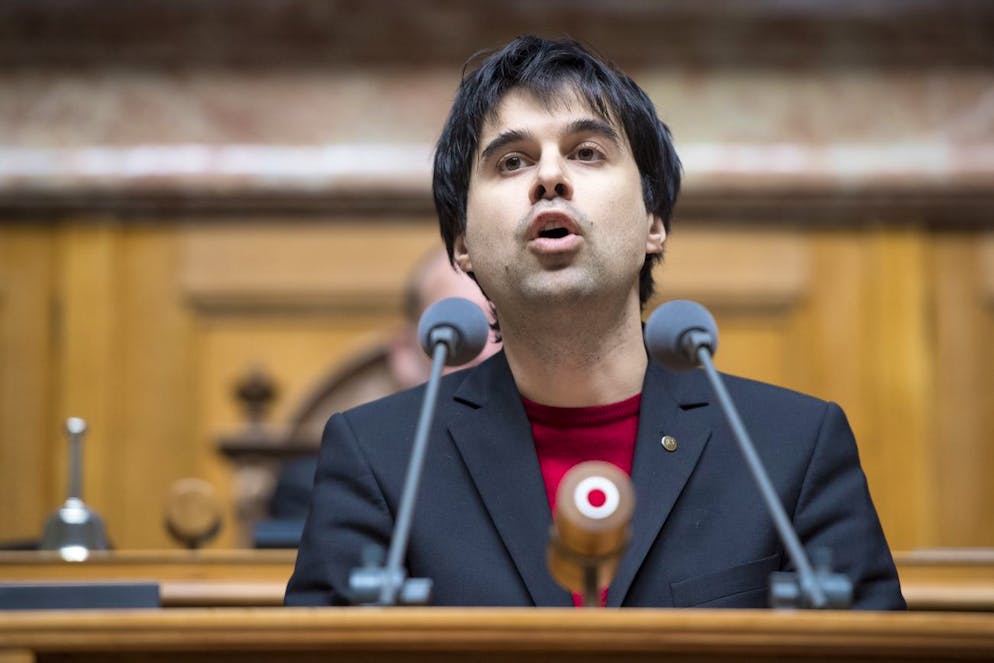 L'elezione del Consiglio federale del 13 dicembre 2023. Samuel Bendahan ha invitato l'Assemblea federale a votare per i tre candidati PS: l'uscente Elisabeth Baume-Schneider, e Jon Pult e Beat Jans, che mirano allo scranno dell'uscente Berset. Non ha invece speso una sola parola per il candidato dei Verdi. La fine di un'alleanza?