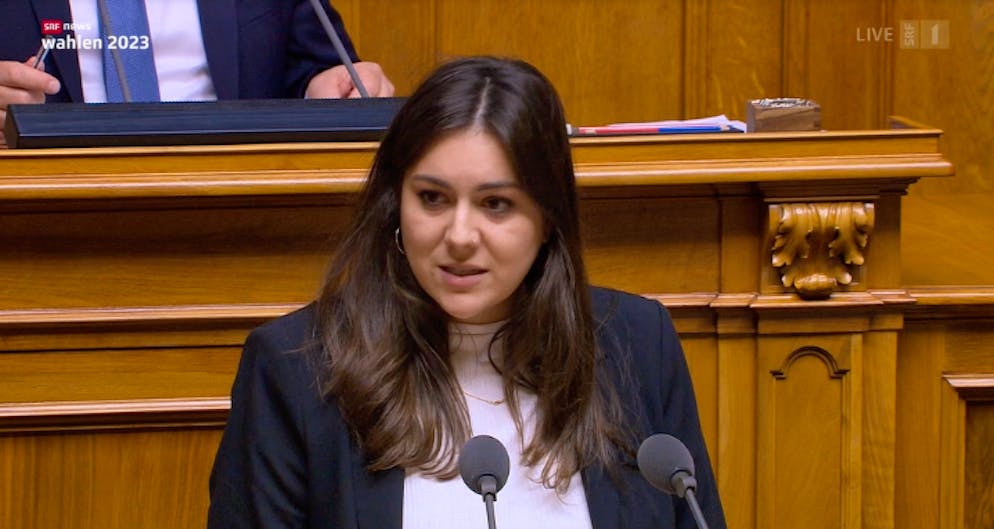 SP-Fraktionschefin Samira Marti fordert die Bundesversammlung auf, sich ans Zweierticket der Partei zu halten.