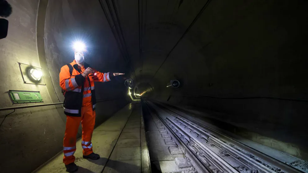 La galleria di base del Lötschberg resta al momento chiusa (foto d'archivio)