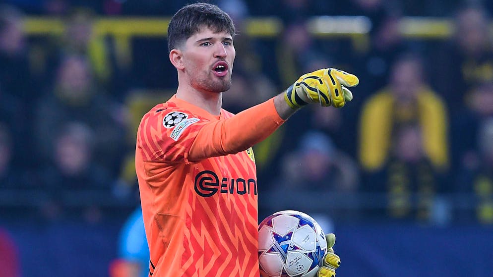 Gregor Kobel è decisivo con la maglie del BVB.