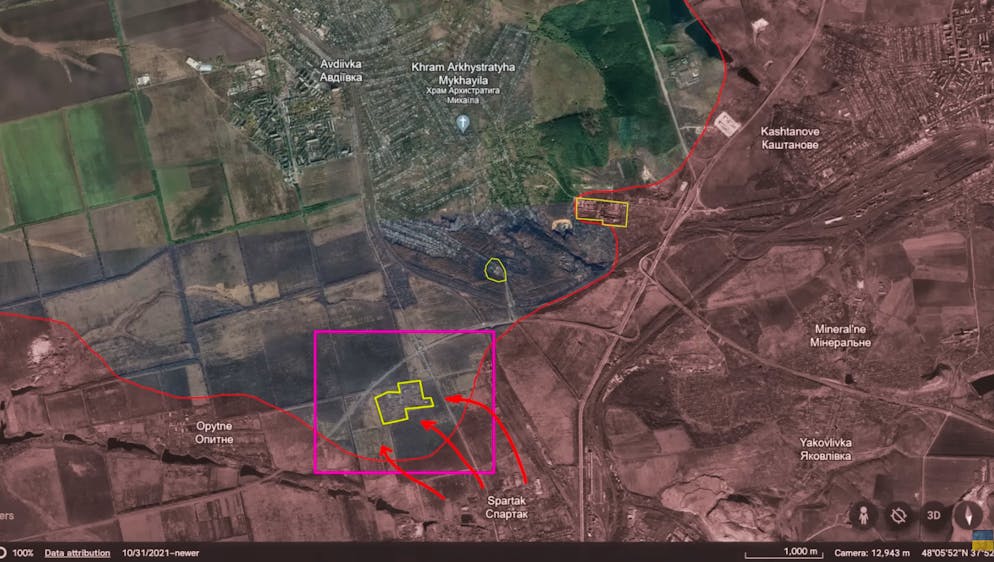 La dura battaglia di dicembre per Avdiivka azione per azione. Altre vie di accesso alla città passano davanti a un ristorante (piccolo cerchio giallo) o a un'ex base di difesa aerea (rettangolo viola). Mosca ha testato un attacco dalla città di Spartak.