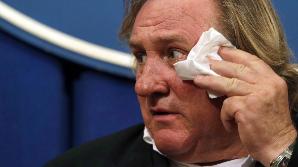 Dopo le accuse di abusi. Via la statua di Depardieu dal museo delle cere di Parigi