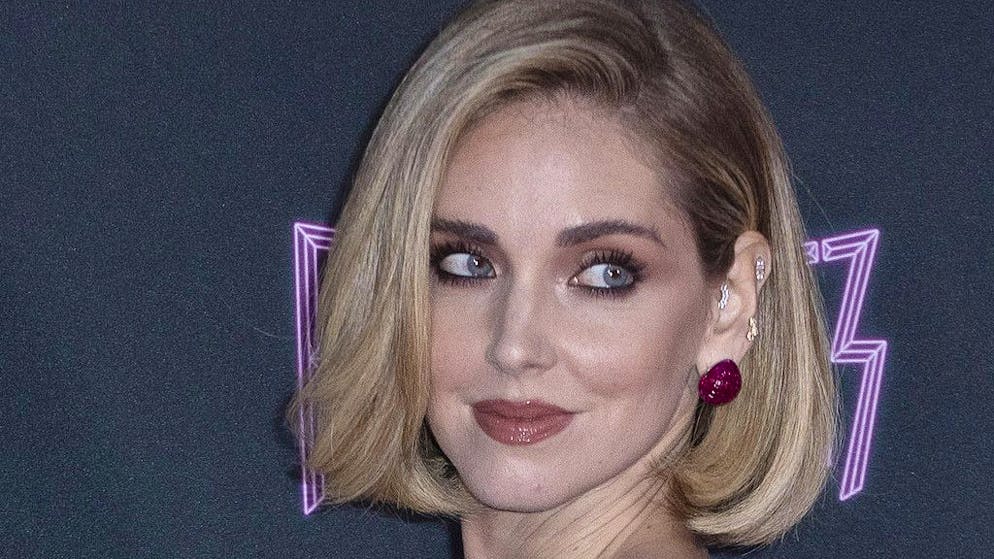 Dopo la multa per il pandoro. Selvaggia Lucarelli spara a zero sulla Ferragni: «Ennesima donazione a favore di telecamera»