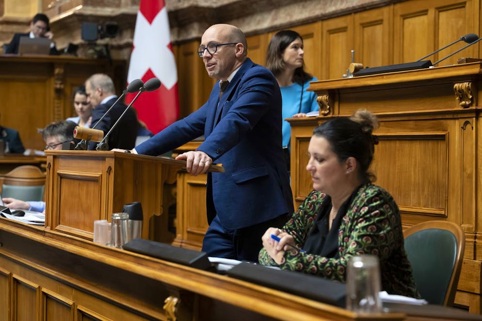 Il relatore commissionale Stefan Müller-Altermatt (Centro/SO) durante la sessione odierna del Consiglio nazionale a Berna.
