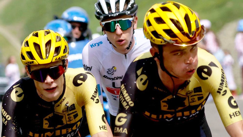 Jonas Vingegaard (à gauche) et Sepp Kuss restent fidèles à leur équipe.