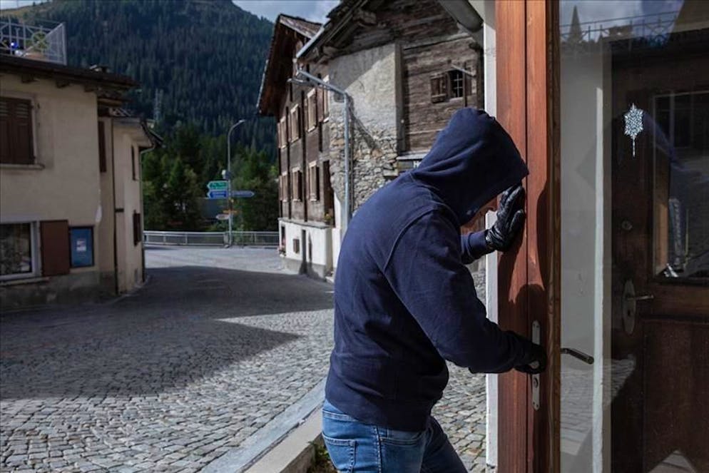 La polizia mette in guardia dai furti nelle abitazioni