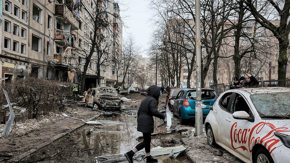 Guerra in Ucraina. Attacco russo con droni a Kiev, incendio in un palazzo