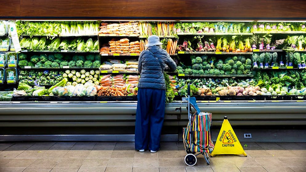 L'inflation a fortement baissé en novembre aux Etats-Unis à 2,6% sur un an, se rapprochant ainsi de l'objectif de 2%, selon l'indice PCE, jauge privilégiée par la Réserve fédérale.