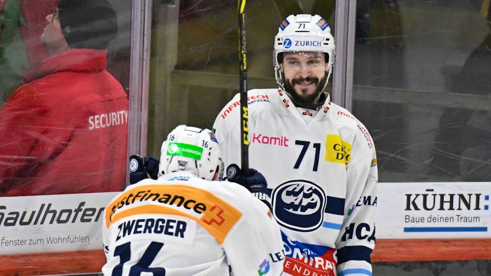 Ambri-Piotta nähert sich Spengler-Cup-Form an - Gallery. Der HC Ambri-Piotta freut sich auf die Titelverteidigung am Spengler Cup ab dem Stephanstag. Vor Weihnachten gelingt in Langnau die Hauptprobe mit einem 4:1-Sieg. Jesse Virtanen (Nr. 71) brachte Ambri in Führung
