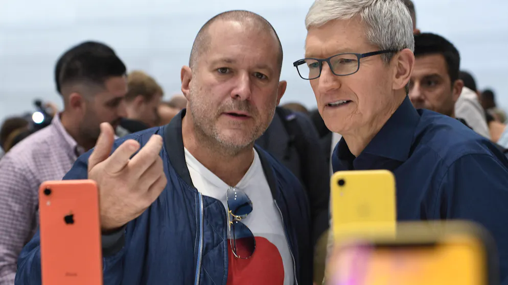 Steve Jobs-Vertrauter fischt nach Mitarbeitern. Apple kommen die iPhone-Designer abhanden