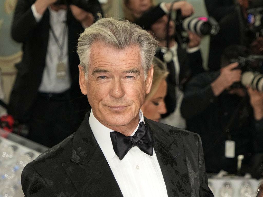 Pierce Brosnan Ha Oltrepassato Una Zona Off-limits Del Parco Di ...