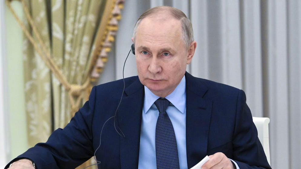 Aveva 46 anni. Morto in circostanze misteriose un politico del partito di Putin