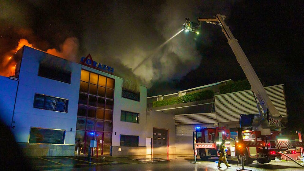 Malgré une violente explosion qui a perforé la toiture, aucun blessé n'est à déplorer.