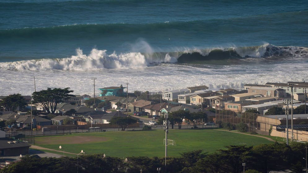 «Gefährliche Monsterwellen». Kalifornische Küste muss teilweise evakuiert werden