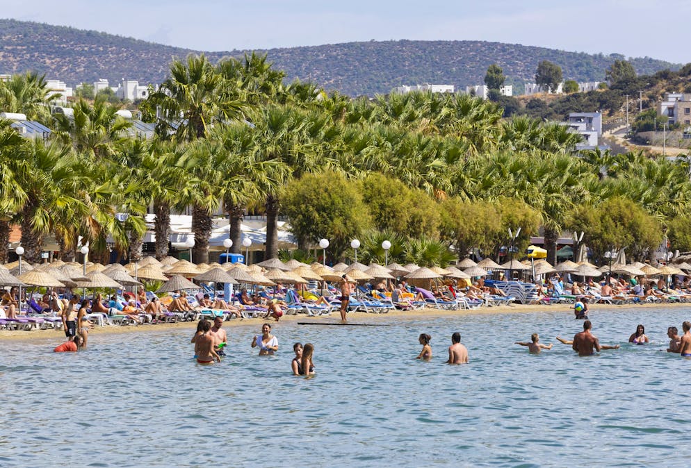 Weil Aargauer Eltern die Ferien ihres Sohnes eigenmächtig um eine Woche verlängerten, müssen sie nun über 2'000 Franken Strafe zahlen.