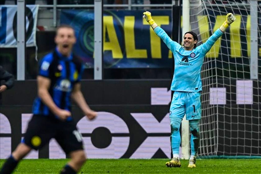 L'esultanza dopo il rigore fallito da Henry