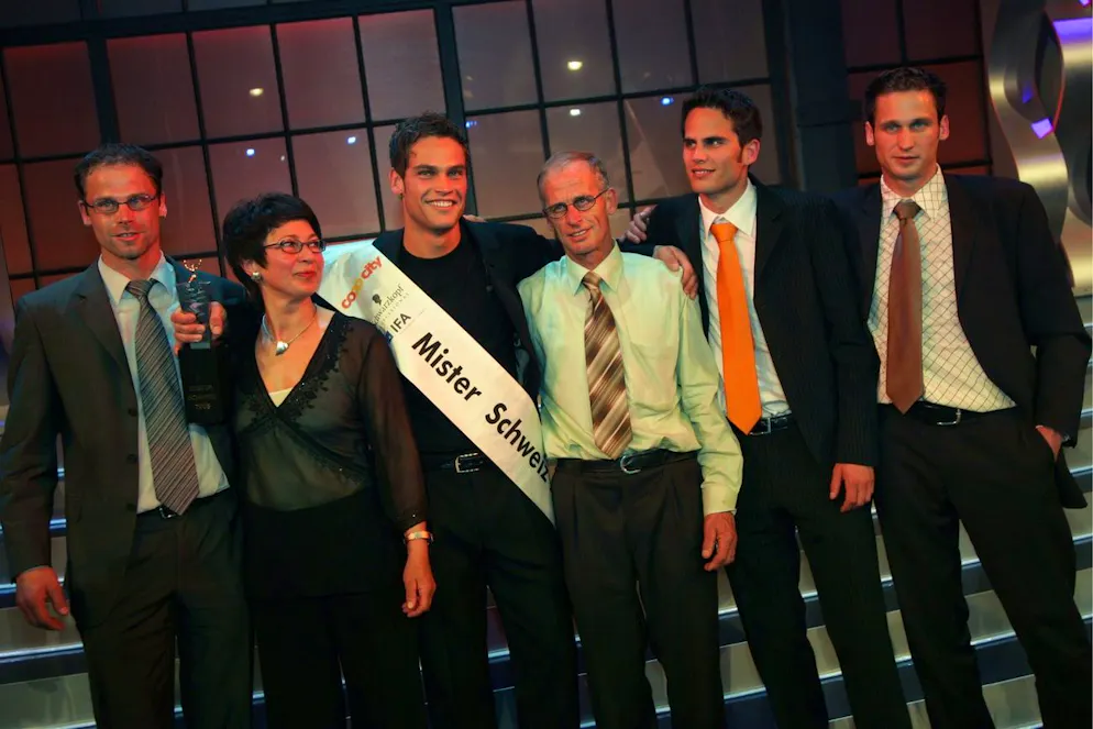 Renzo Blumenthal und Ladina haben sich nach 16 Jahren getrennt. Familie Blumenthal ist zur Unterstützung aus der Val Lumnezia angereist. 