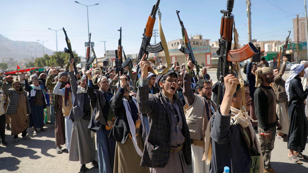 Huthi-Rebellen drohen den USA mit Angriffen auf US-Schiffe.