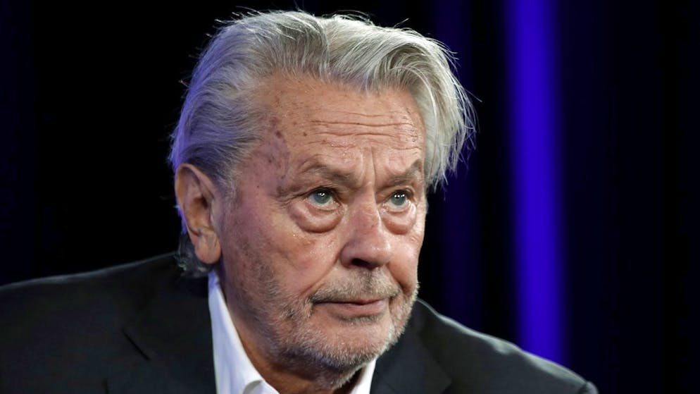 Lutto. La leggenda del cinema Alain Delon era svizzero dal 1999