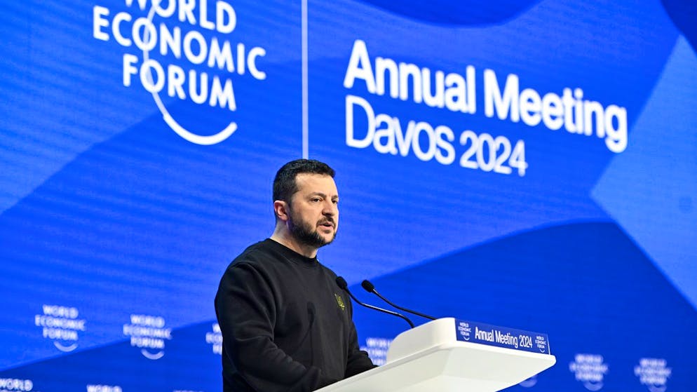 Guerra in Ucraina. Zelensky incalza USA e UE al WEF, Putin: «Non ci ritireremo mai»