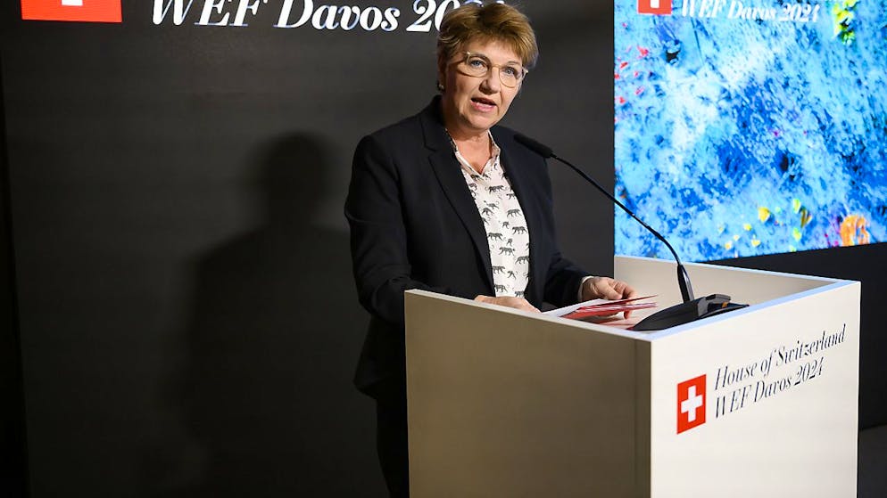 Selon la présidente de la Confédération Viola Amherd, il est encore trop tôt pour dire qui participera au Sommet mondial de la paix organisé pour l'Ukraine (archives).