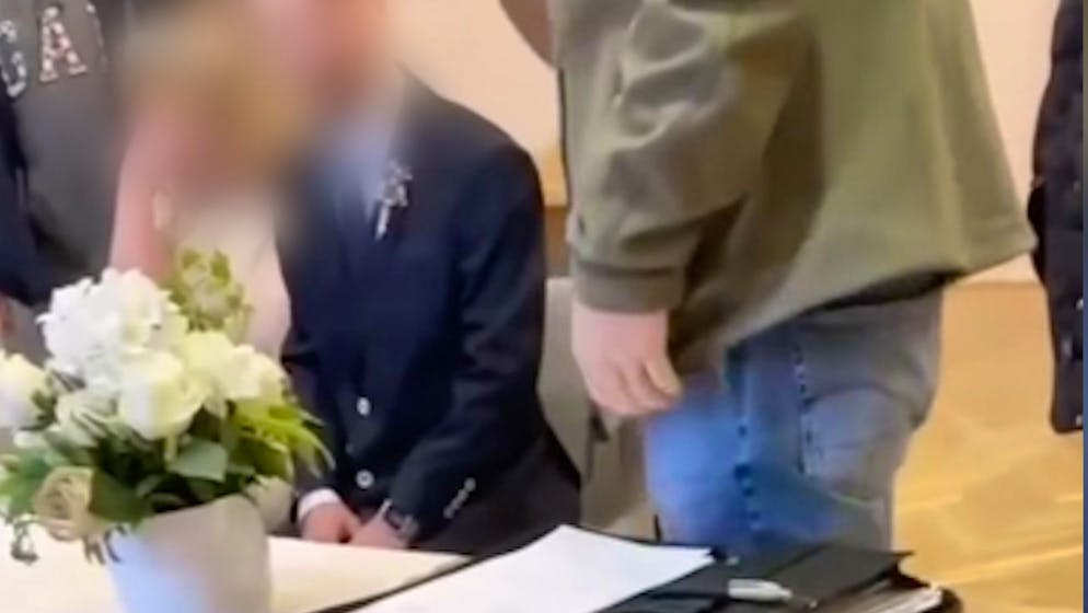 Verlobte: «Das war sadistisch». Polizei verhaftet Bräutigam während Trauung
