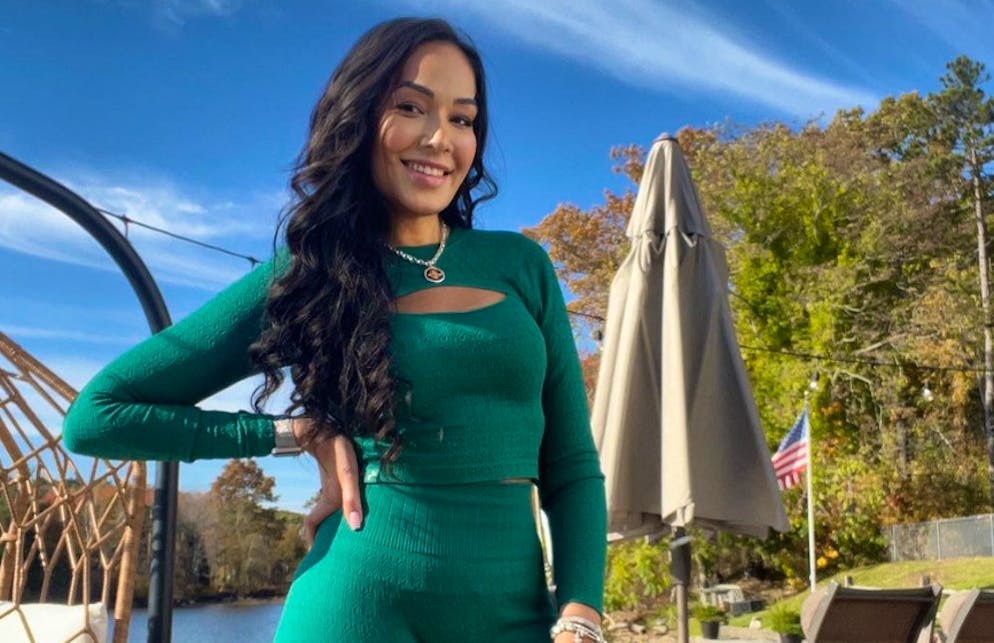 Muore a 35 anni l'influencer Mila De Jesus. L'influencer brasiliana Mila De Jesus è morta inaspettatamente a soli 35 anni.