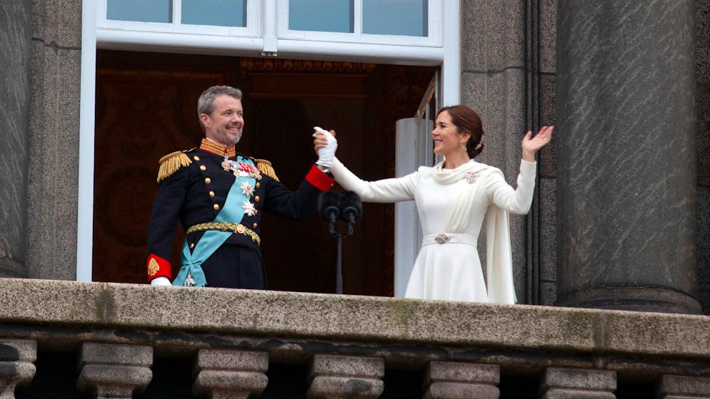 Nuova sovrana danese. Dalla scelta del vestito agli accessori, la regina Mary è una vera icona di stile